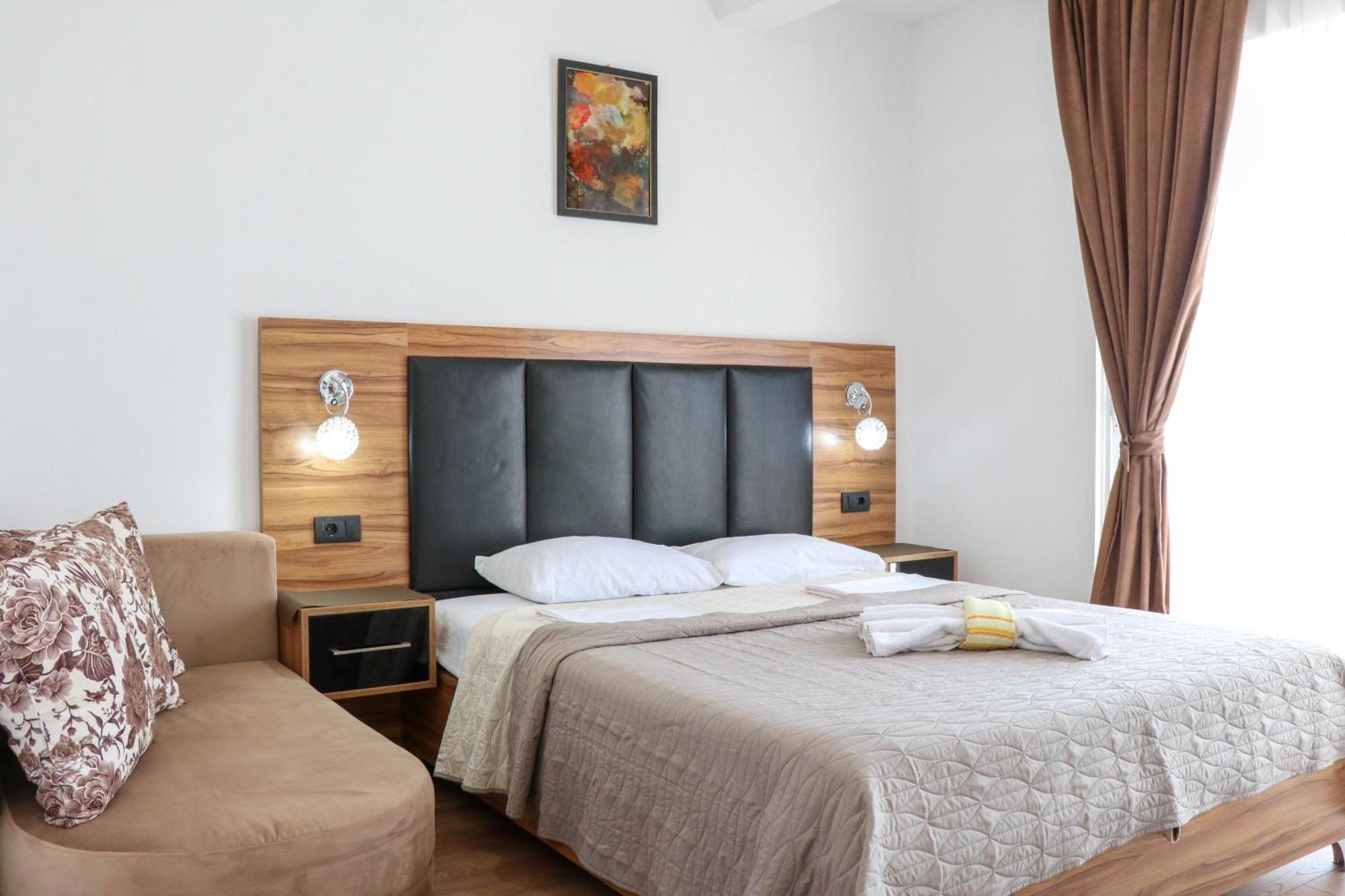 B&B Lovac Hasa 2 ウルツィニ 部屋 写真